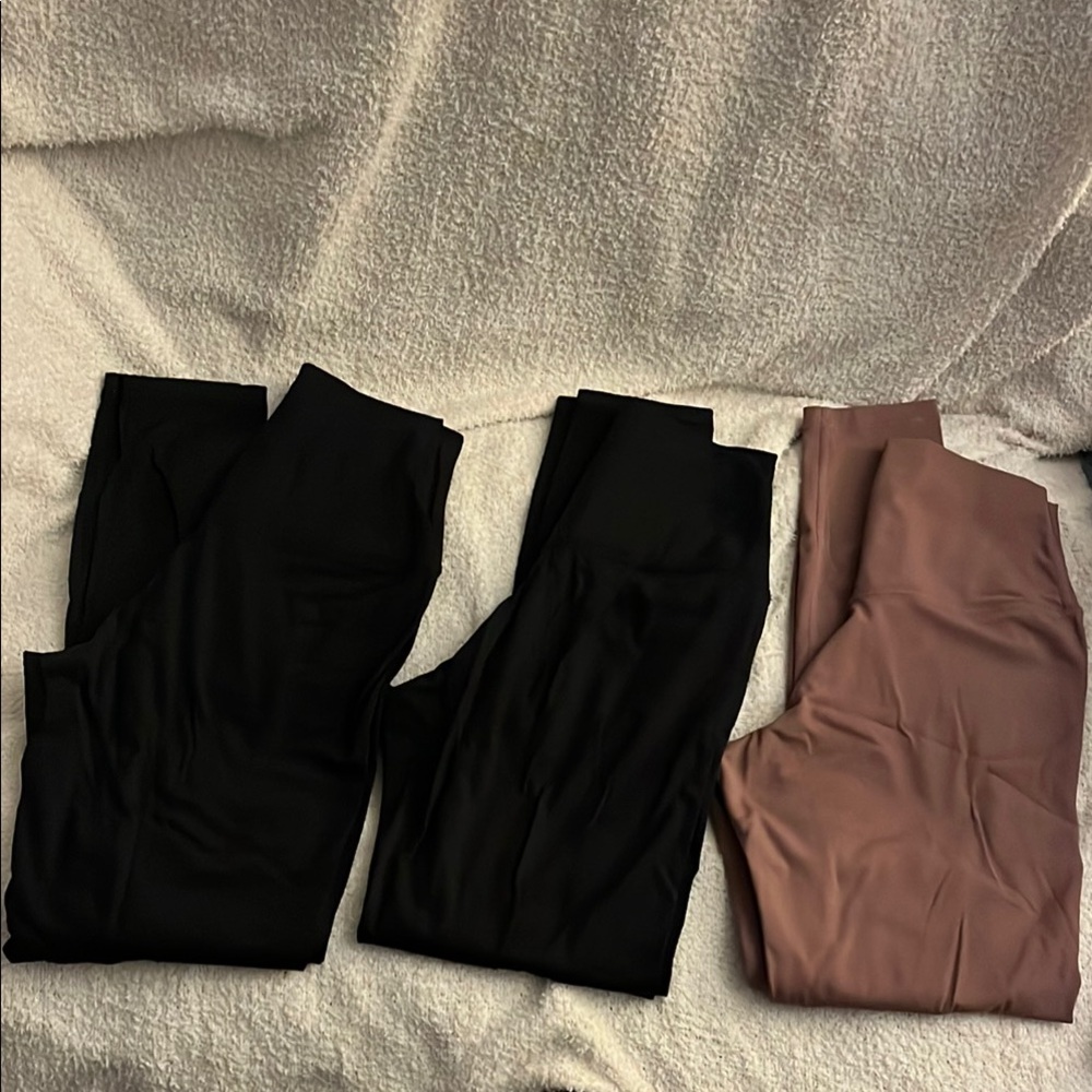 Lot of 3 Colorfulkoala leggings Size XS lavender and black excellent Women’s